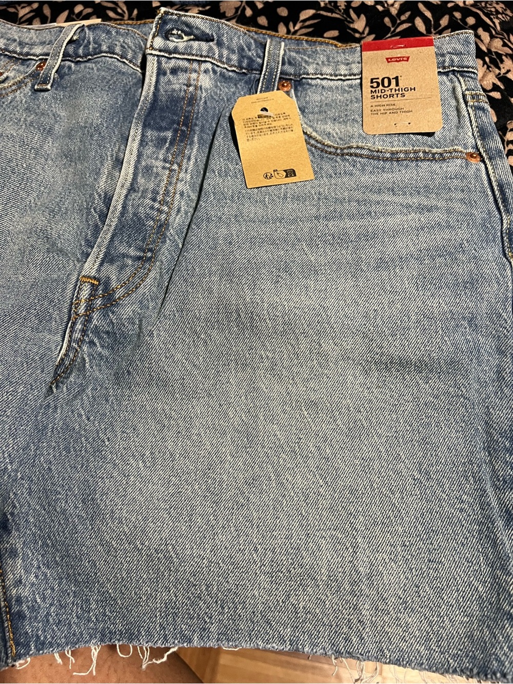 Levi's Women's Cutoff Denim Shorts - Light Blue - Picture 5 of 6
